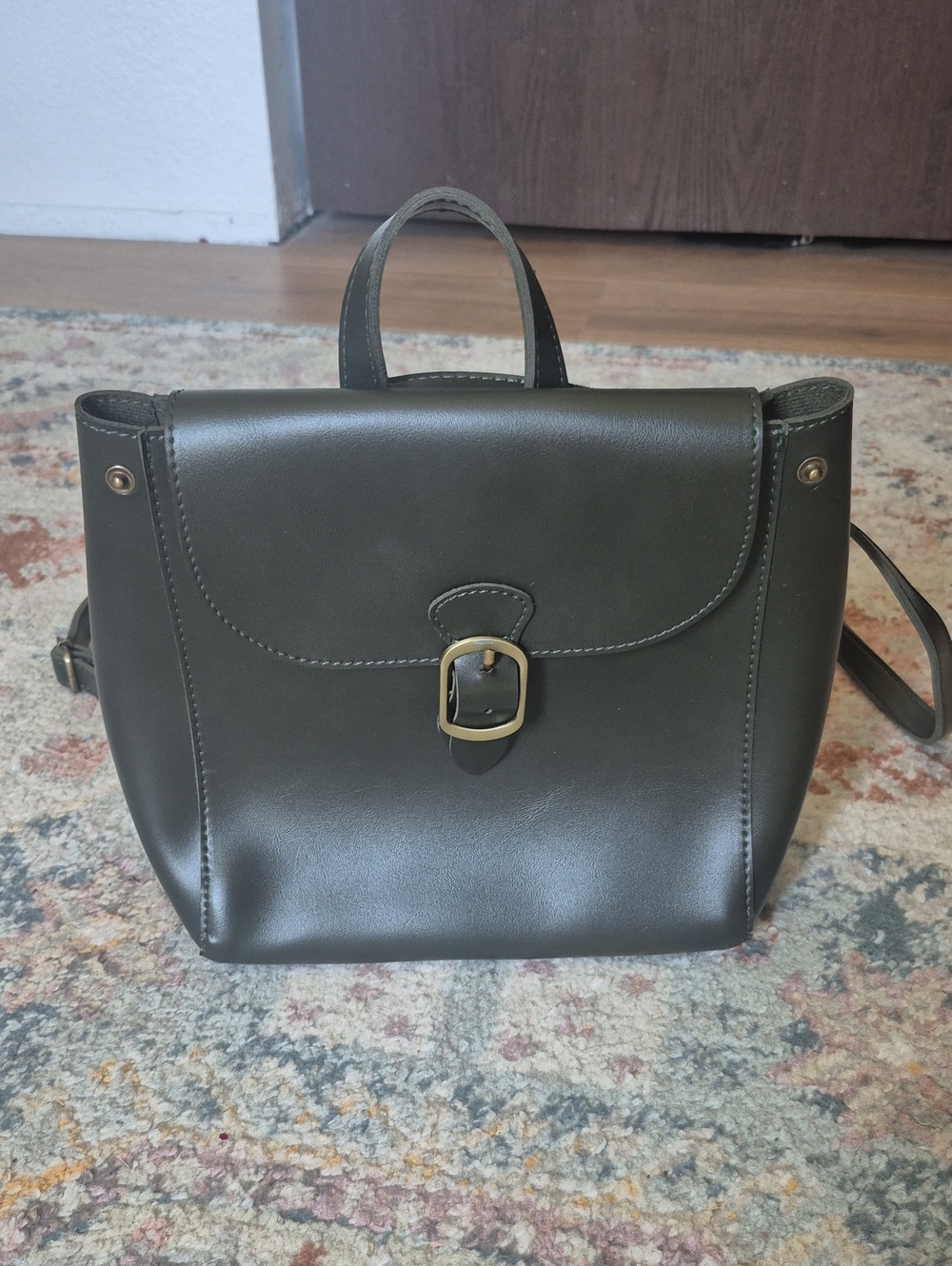Classic Olive Green Leather Crossbody Bag/backpack with Buckle